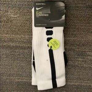 Nike Elite Cushioned Crew socks